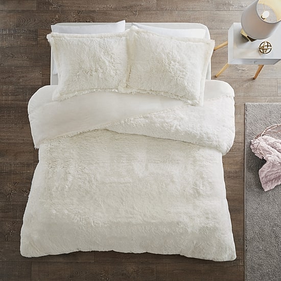 Intelligent Design Leena Shaggy Fur Duvet Cover Set