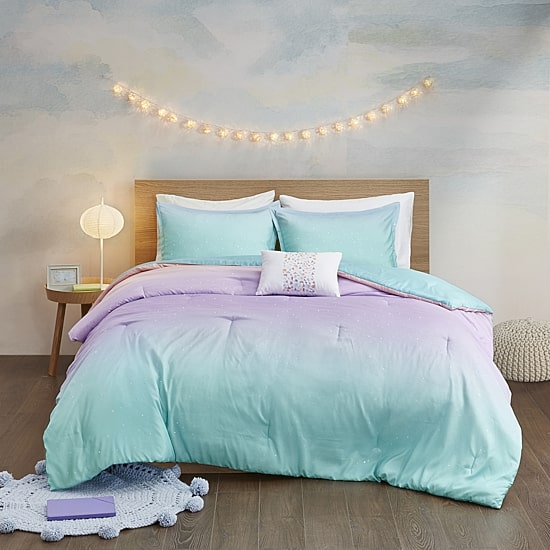 Intelligent Design Sparkle Metallic Glitter Printed Reversible Comforter Set with decorative pillow