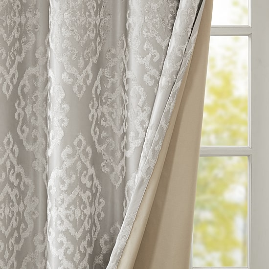 Madison Park Elysia Knitted Jacquard Damask Grommet Top Energy Saving 100% Blackout Single Curtain Panel