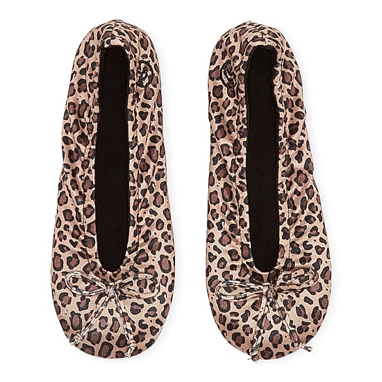 Isotoner Satin Womens Ballerina Slippers