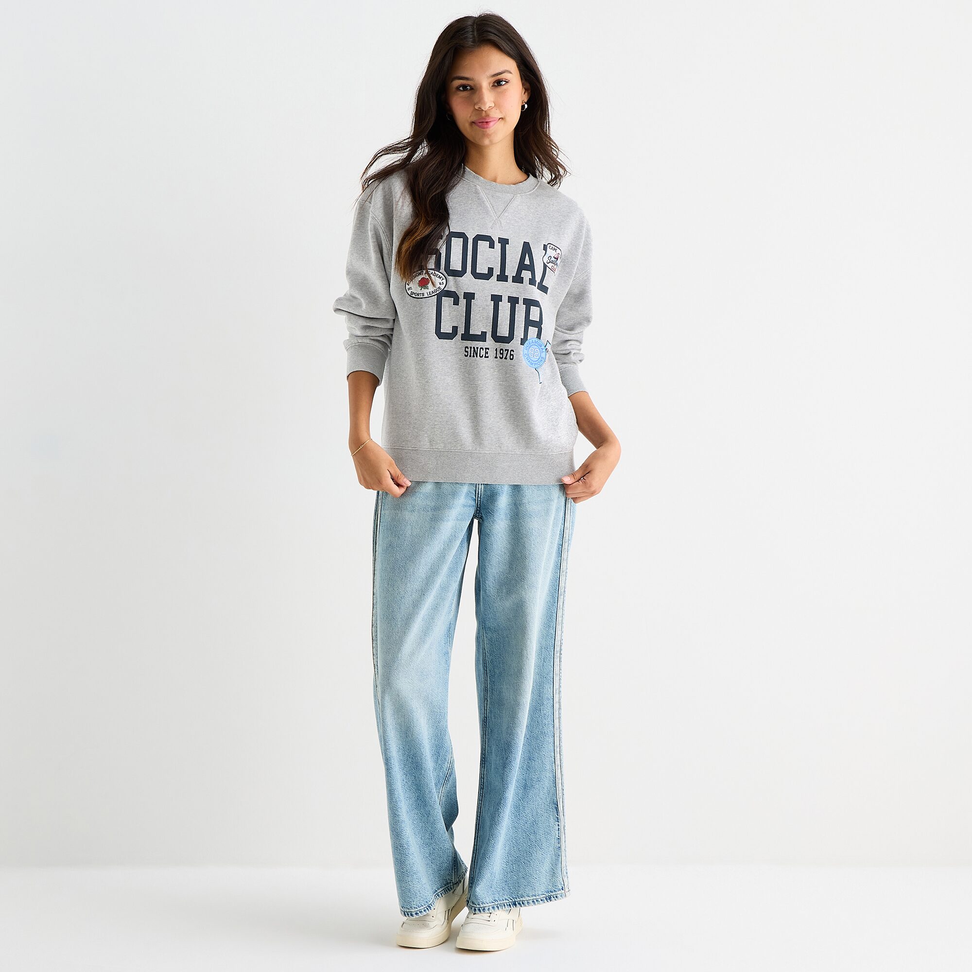 Arizona Womens Juniors Crew Neck Long Sleeve Sweatshirt
