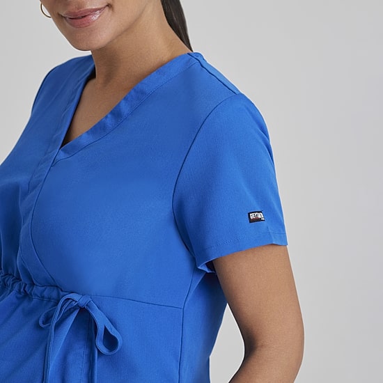 Grey's Anatomy™ by Barco Classic Grt094 Lilah 2-Pocket Mock Wrap Womens Maternity V Neck Short Sleeve Moisture Wicking Scrub Top