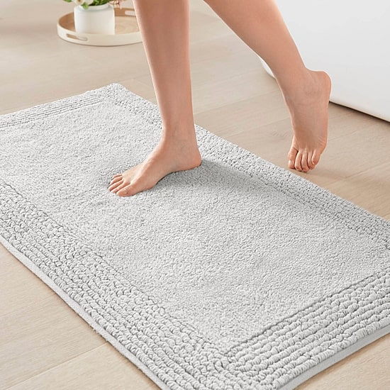 Madison Park Signature Splendor 100% Cotton Tufted 3000 Gsm Reversible Bath Rug