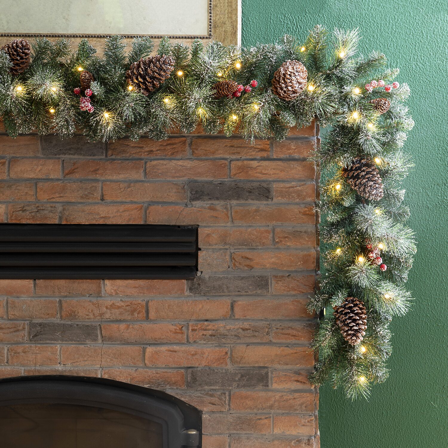 Glitzhome Glittered Pine Cone Pre-Lit Indoor Christmas Garland