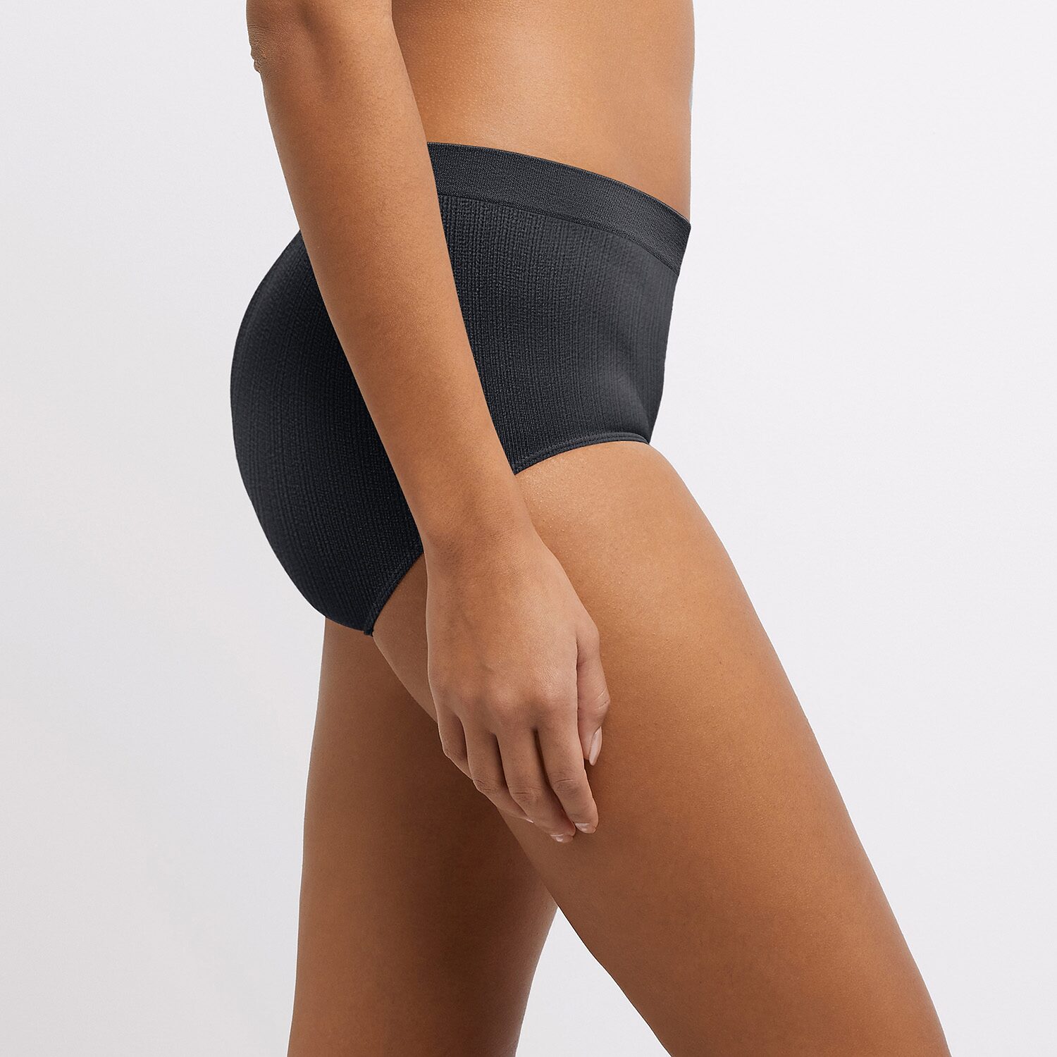 Bali® One Smooth U All Over Smoothing Brief Panties DF2361