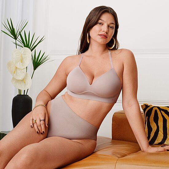 Maidenform® Barely There Full-Coverage No-Show Convertible Wireless Bra DM2501