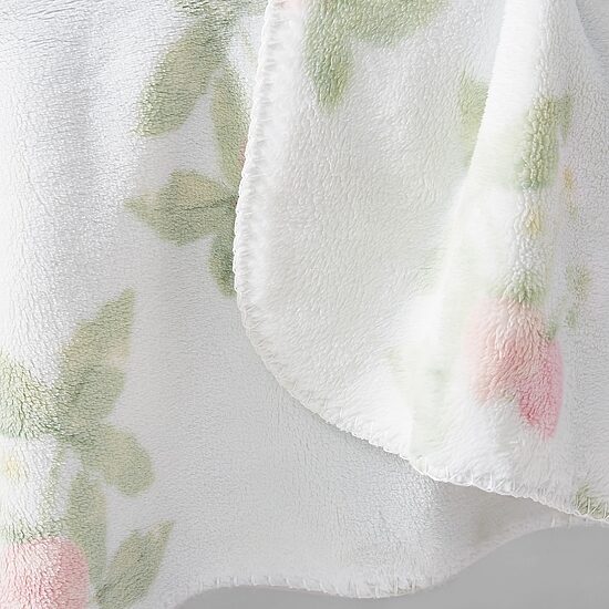 The Farmhouse By Rachel Ashwell Strawberry Delight Throw
