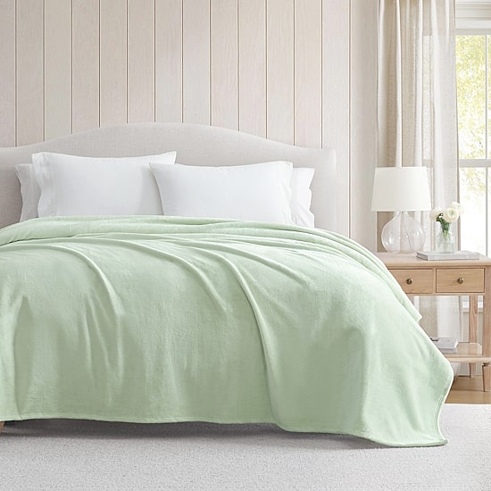 Martha Stewart Bedford Midweight Blanket