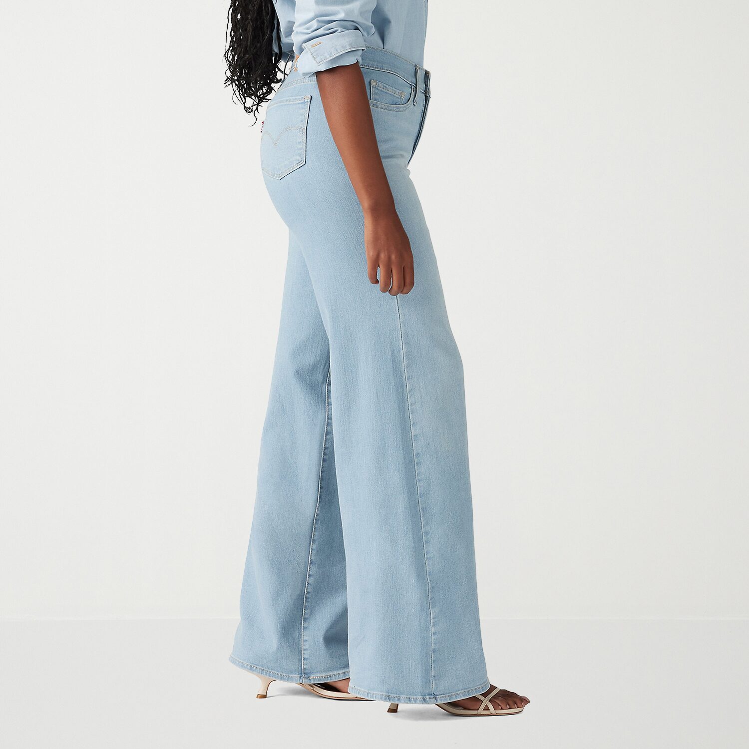 Levi's® Women’s Mid Rise 318 Shaping Wide Leg Jeans