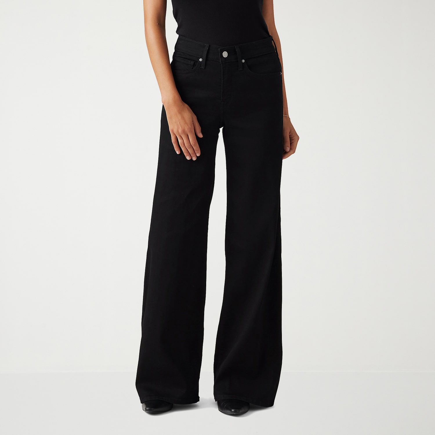 Levi's® Women’s Mid Rise 318 Shaping Wide Leg Jeans