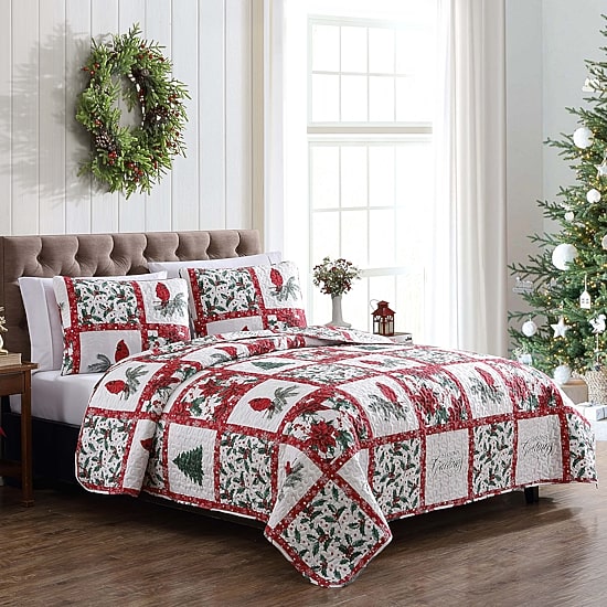 Beatrice Home Fashions Holiday Quilt Set