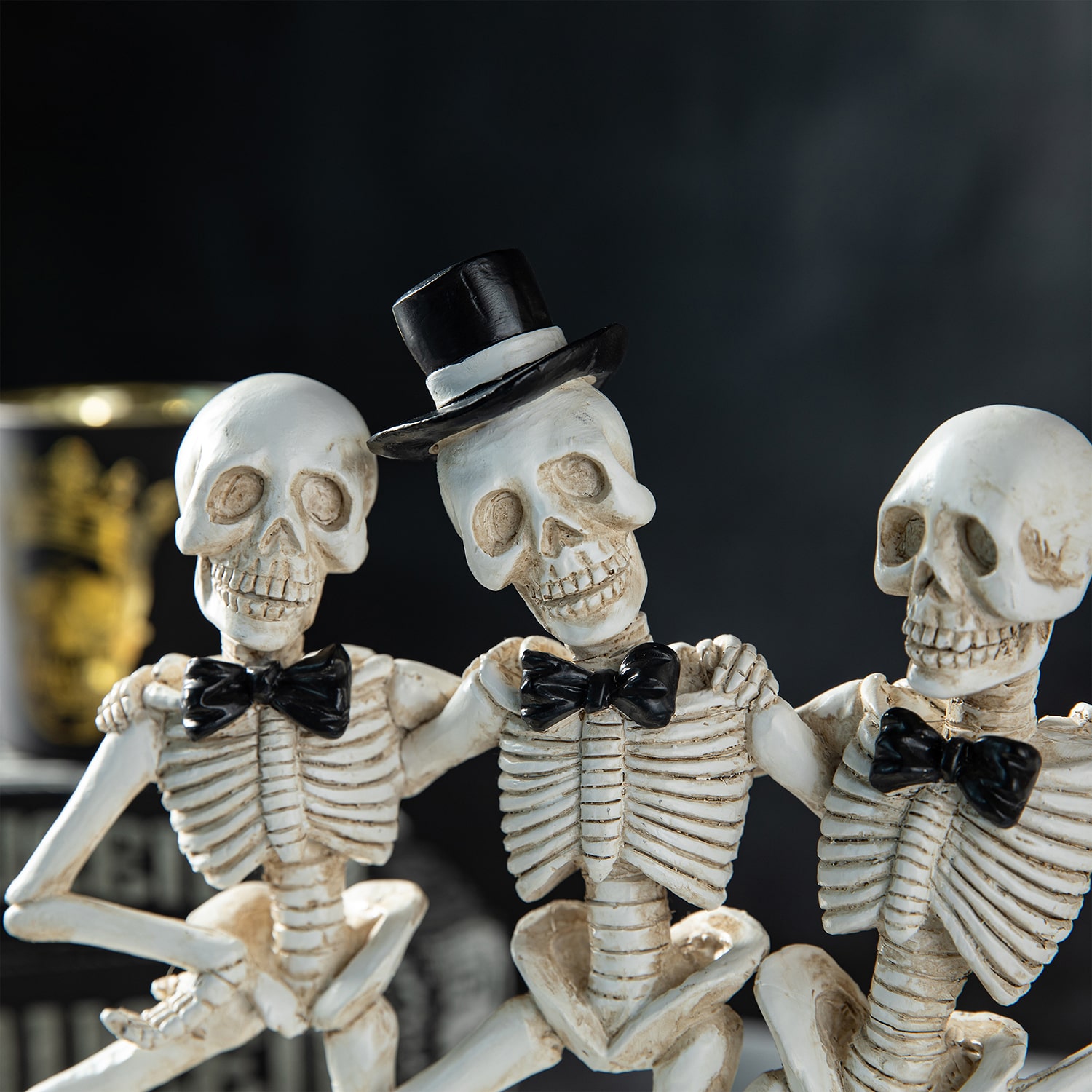 Glitzhome "10.5""Dancing Skeleton Table Decor" Halloween Tabletop Decor
