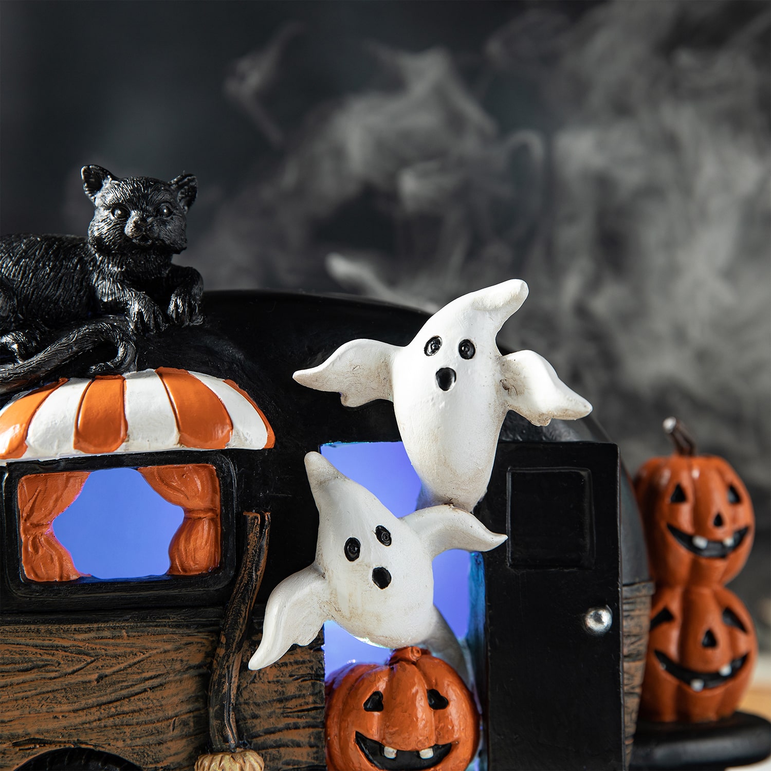 Glitzhome 9.25"Camperw/Ghost & Pumpkin & Cat Table Halloween Tabletop Decor