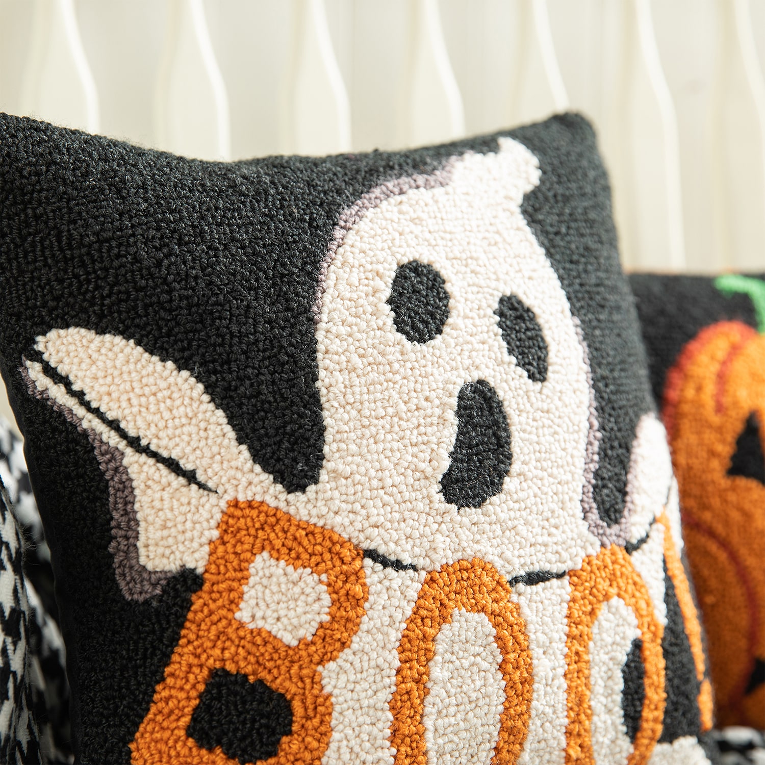 Glitzhome 14"H Hooked Ghost Pillow Throw Pillow