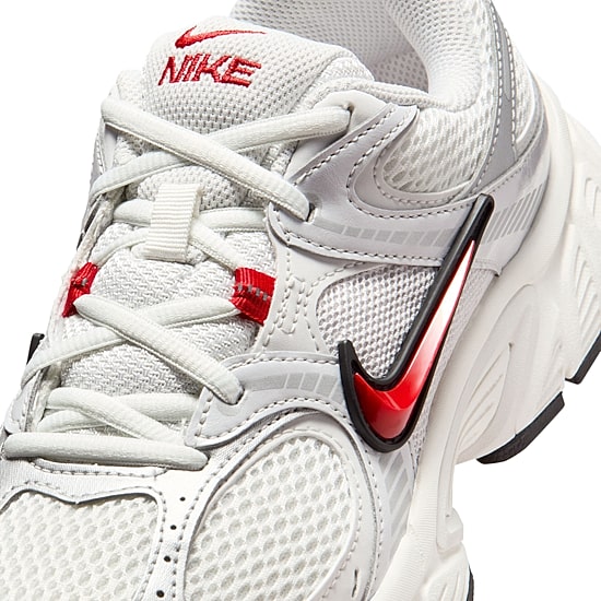 Nike V5 RNR Womens Sneakers