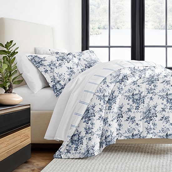 Casual Comfort Cabbage Rose Midweight Down Alternative Comforter Set