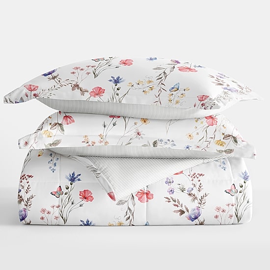 Casual Comfort Meadow Floral Midweight Down Alternative Comforter Set