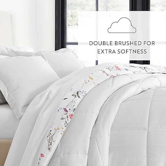 Casual Comfort Meadow Floral Midweight Down Alternative Comforter Set