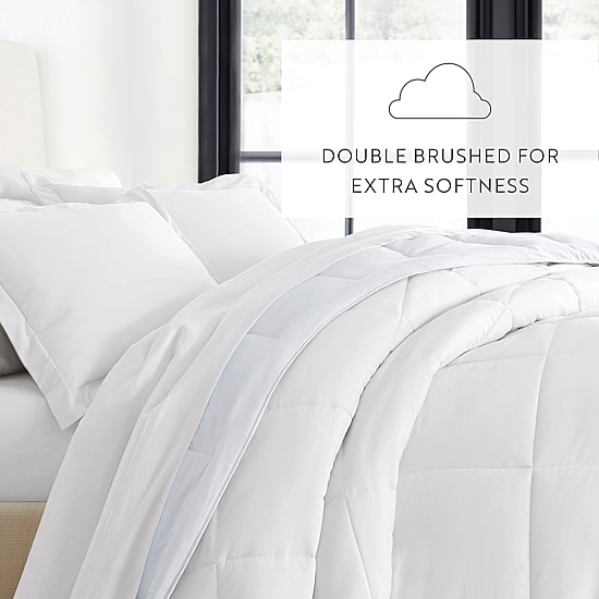 Casual Comfort Ocean Midweight Down Alternative Comforter Set