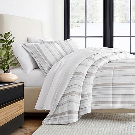 漂*盤様 アメリカ　セット 4袋 Loom + Forge Zenith 3-pc. Midweight Comforter Set, Color: Black