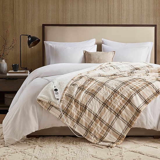 Woolrich Print Plush To Sherpa Heated Throw Heated Automatic Shut Off Throw