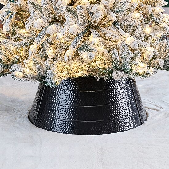 Glitzhome 26" Black Hammered Metal Christmas Tree Collar