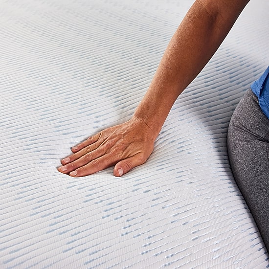 Serta® 3 In Soothing Cool Memory Foam Mattress Topper