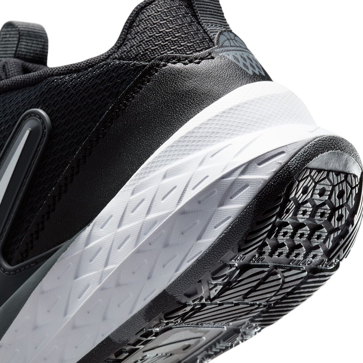 Nike Team Hustle Big Kid Unisex Basketball Shoes