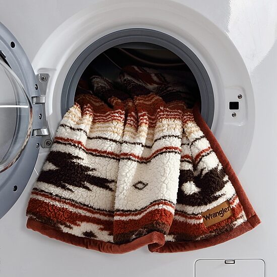 Wrangler Coyote Sands 50x60 Washable Throw