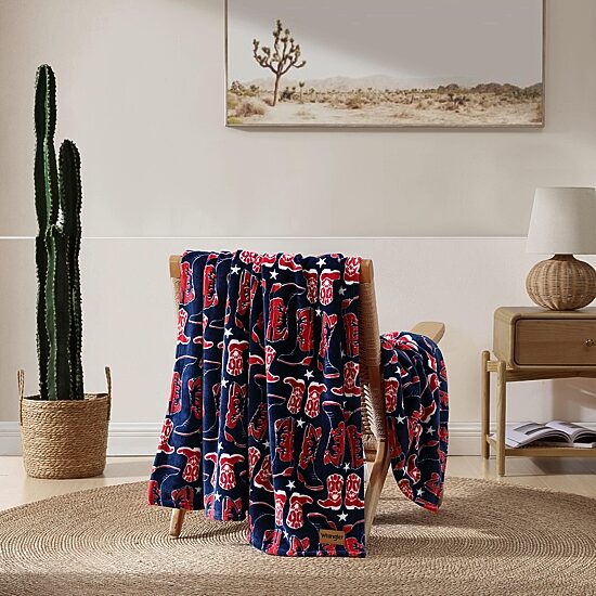 Wrangler Knockin' Boots 50x70 Washable Throw