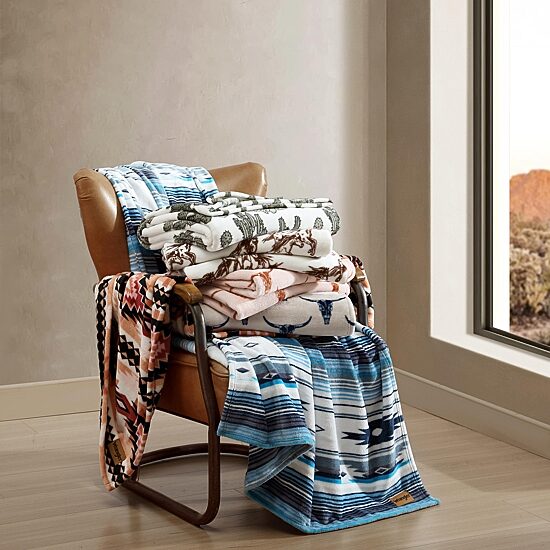 Wrangler Plains Creek Washable Throw