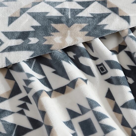 Wrangler Dakota Washable Throw