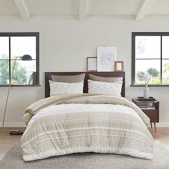 Ink+Ivy Mila 3 Piece Cotton Comforter Set with Chenille Tufting