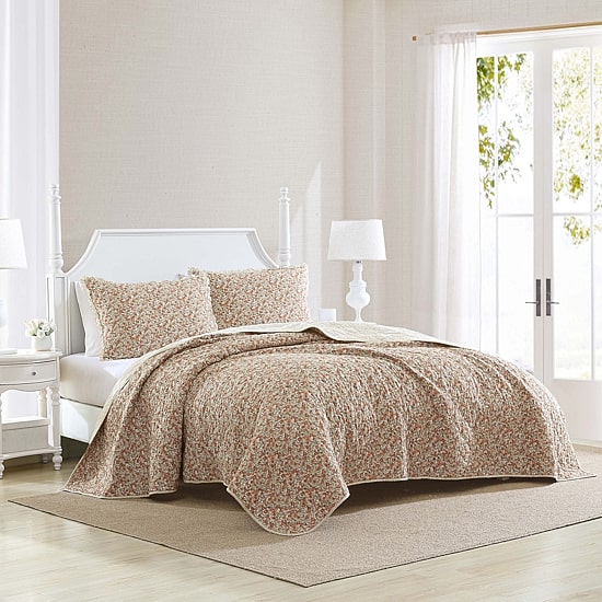 Laura Ashley Loveston Reversible REVERSIBLE Quilt Set