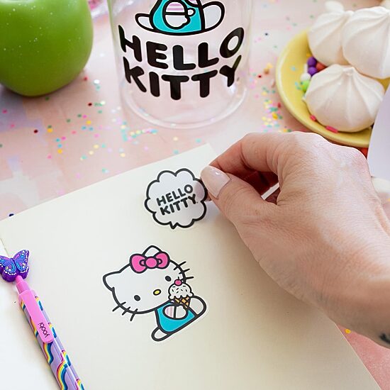 Hello Kitty Icons 32 Oz Water Bottle