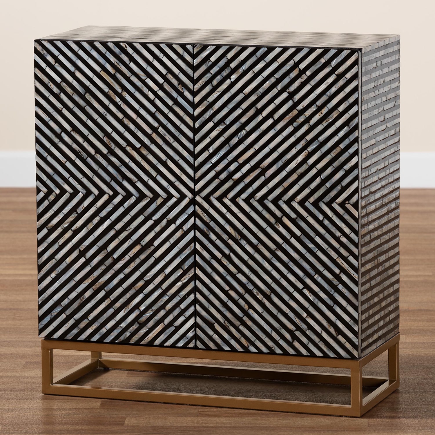 Belenus Accent Chest