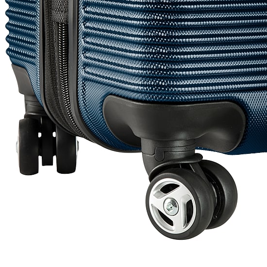 Skyway Chesapeake 3.0 24 Inch Hardside Expandable Checked Spinner Luggage
