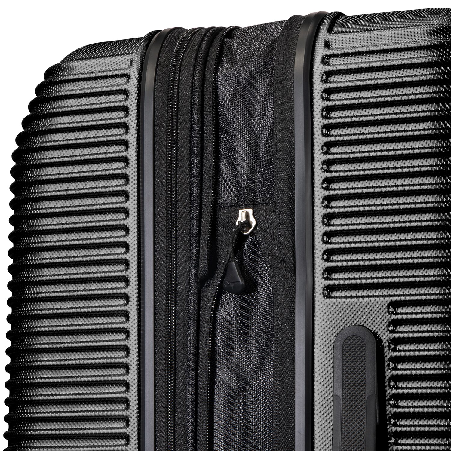 Skyway Chesapeake 3.0 Inch Hardside Expandable Checked Spinner Luggage
