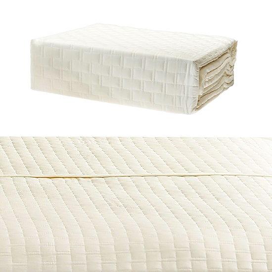 Bedvoyage Rayon from Bamboo Hem Coverlet