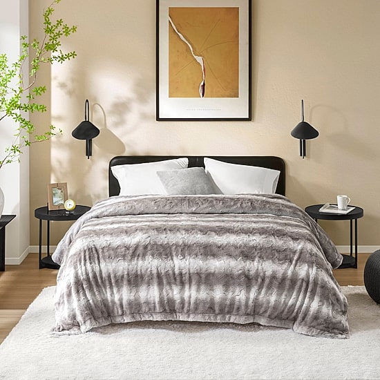 Madison Park Marselle Faux Fur Blanket