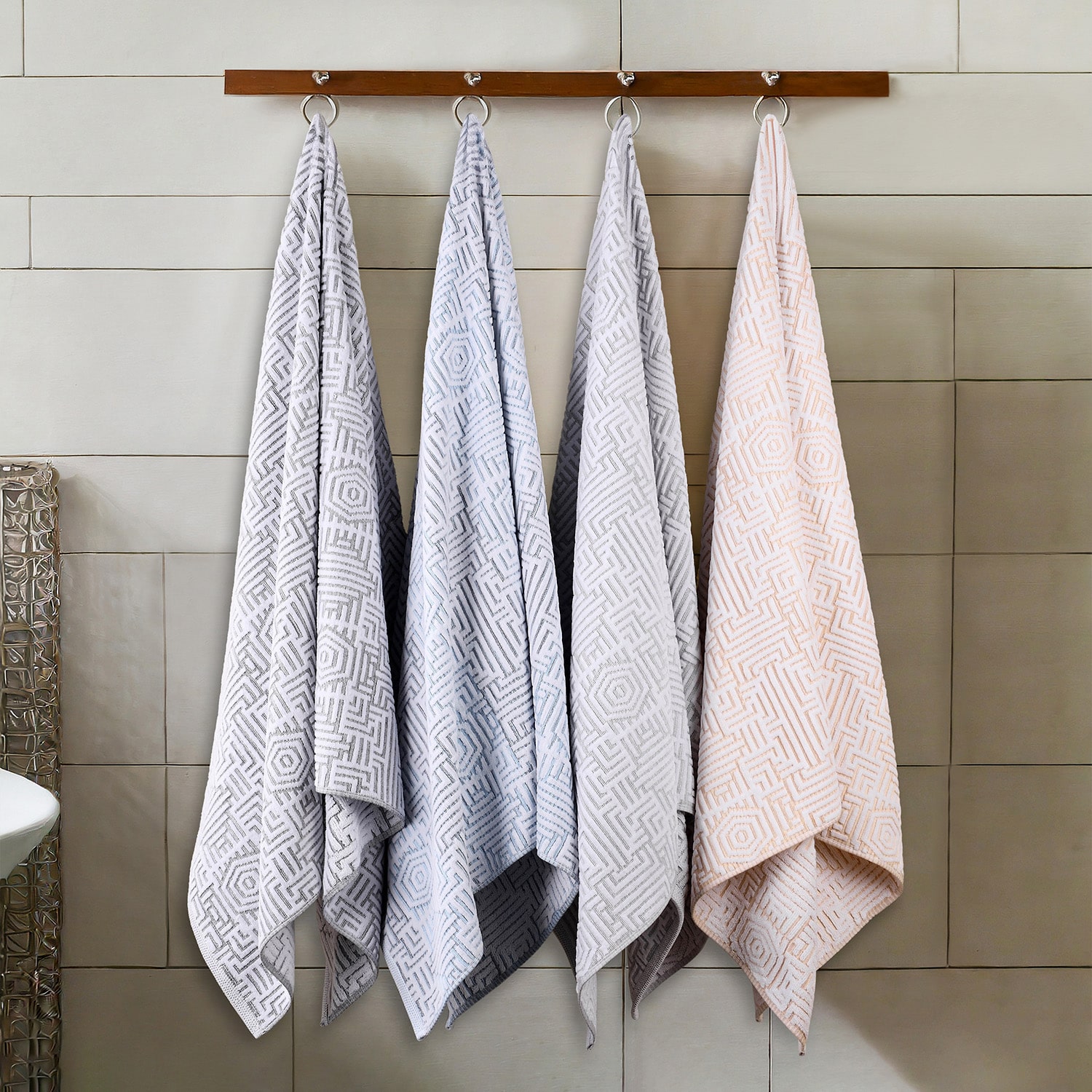 SUPERIOR® Jasper Collection | 100% Cotton 6-pc. Geometric Hand Towel