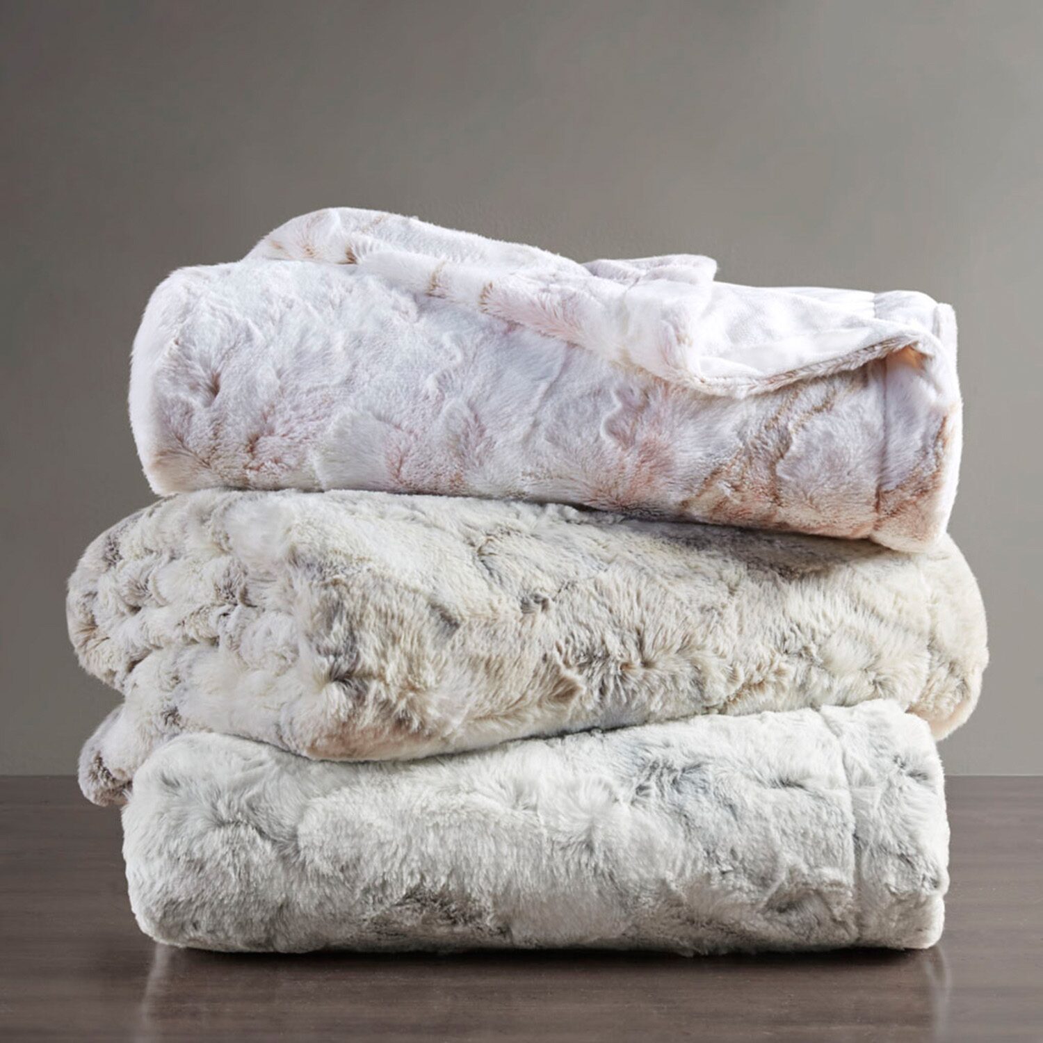Madison Park Aina Oversized Faux Fur Throw