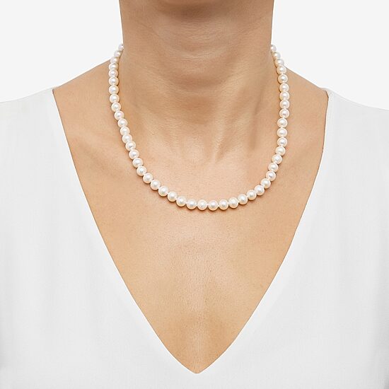 Womens White 10K Gold 18 Inch Strand Necklace