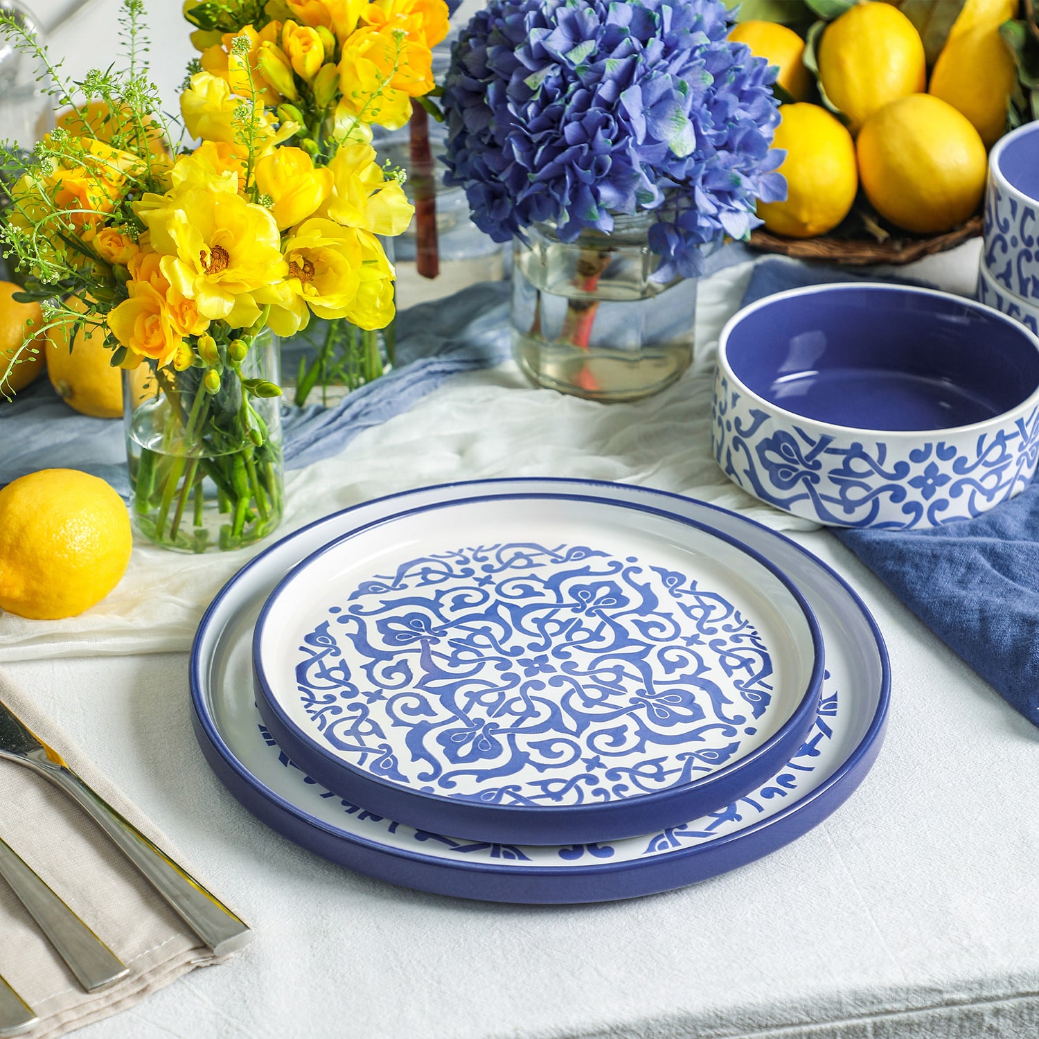 Stone + Lain Tropea 12-pc. Stoneware Dinnerware Set