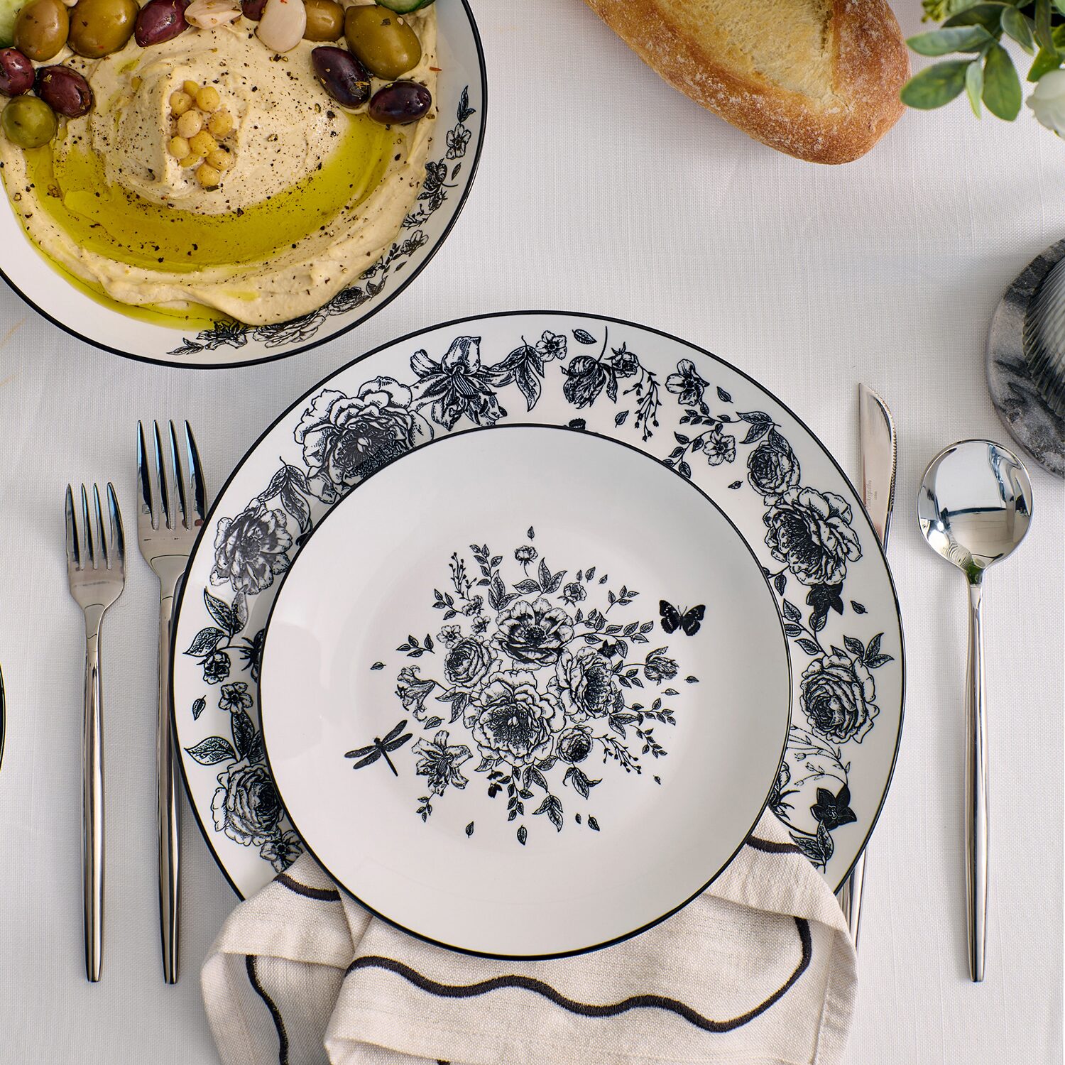 Stone + Lain Esme 24-pc. Porcelain Dinnerware Set