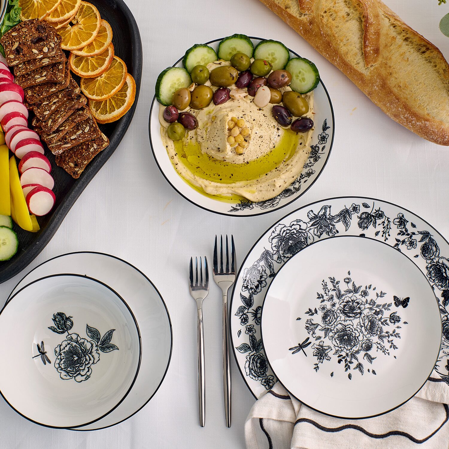 Stone + Lain Esme 24-pc. Porcelain Dinnerware Set
