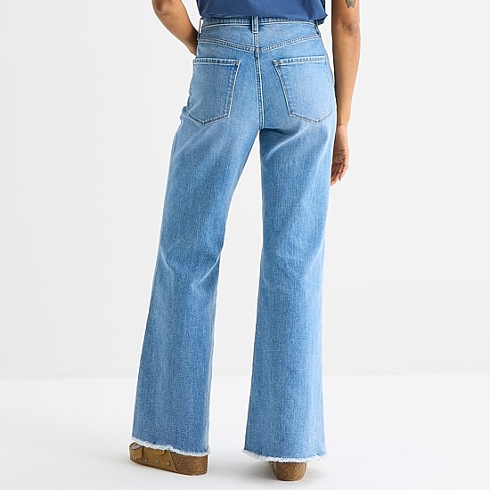 A.N.A Womens Mid Rise Relaxed Flare Leg Jean