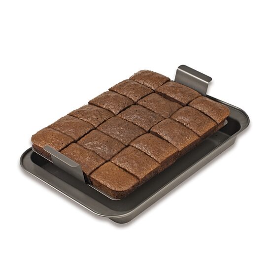Chicago Metallic 9"x13" Slice Solutions Brownie Pan