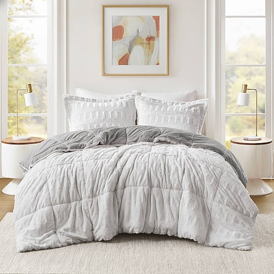 Madison Park Margot Faux Fur Lightweight Comforter Set
