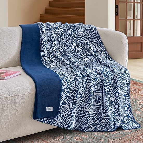 Jenny Martinez Sonora Medallion Reversible Coco Plush Throw